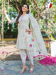 El último traje Dhoti de trabajo manual de algodón puro de diseñador de Fab Zone - Product Image 5