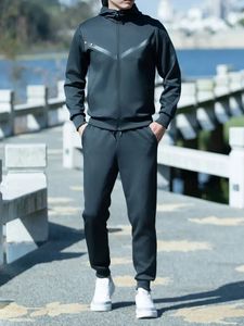 Ensemble de survêtement décontracté 2 pièces pour adultes, écologique, couleur unie, respirant, rayures imprimées, 100% polyester, anti-boulochage - Product Image 6