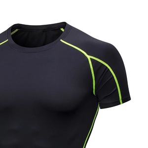 T-shirt noir à manches courtes raglan contrastées pour hommes, garniture Muscle Fit, éruptions cutanées pour hommes à vendre en gros - Product Image 2