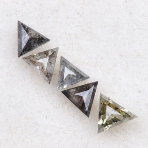 Diamante Suelto de Lujo, Cultivado en Laboratorio, Corte Trillion, Color D, Claridad VVS, Relleno, con Certificado IGI, Calidad Superior Excelente - Product Image 4