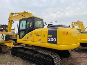 Gran oferta de excavadoras de orugas Komatsu PC200 de segunda mano en Japón, con piezas de motor central - Product Image 3