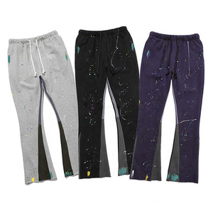 Pantalones Deportivos Personalizados con Corte Acampanado para Hombre, Ropa Urbana, Pantalones Deportivos con Corte Acampanado, Estampados, Desgastados, Lavados al Ácido, con Parches - Product Image 3