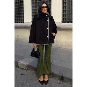 Chaqueta de Cachemira para Mujer con Cuello Alto y Detalle de Costuras Modelo 6138 - Product Image 4