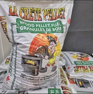 Pellets de madera de pino Clase A1 de alto valor de ignición. - Product Image 1