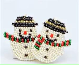 Pendientes de pez con cuentas de colores, diseño de bordado a mano moderno, bordado con cuentas de moda - Product Image 1