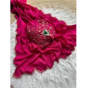 High On Demand Indian Sexy Party Wear Chinnon Saree con blusa pesada hecha a mano a la venta en cantidad al por mayor - Product Image 1