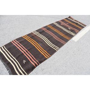 Alfombra Turca Vintage de 2.9x10.2 pies (87x312 cm), Kilim Marrón Naranja con Diseño de Plantas y Árboles - Product Image 2