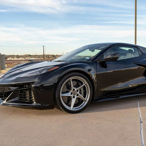 Chevrolet Corvette E-Ray Convertible 2LZ Plus 2025 Impecable, Sin Accidentes, Volante a la Izquierda/Derecha - Product Image 1