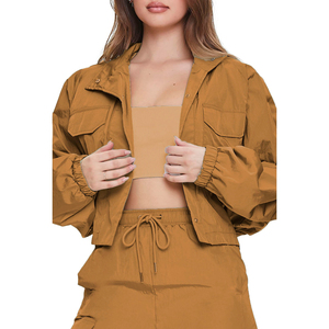 Conjunto Deportivo Elástico de Chaqueta y Pantalones Cortavientos Reflectantes de Nailon para Mujer, con Cremallera Completa, Hecho a Medida, Fácil de Usar, Verano 2026 - Product Image 1