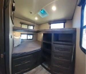 FOURNISSEUR DE CAMPING-CAR D'OCCASION 2021 Grand Design Reflection 28 BH Fifth Wheel - Product Image 4