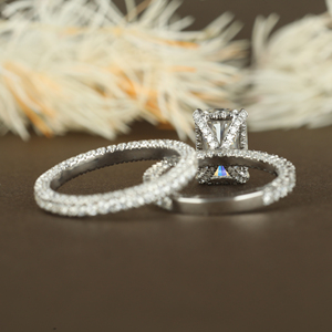 Bague de mariage personnalisée sertie d'une bande empilable pour cadeau d'anniversaire de fiançailles pour elle en diamants cultivés en laboratoire - Product Image 2