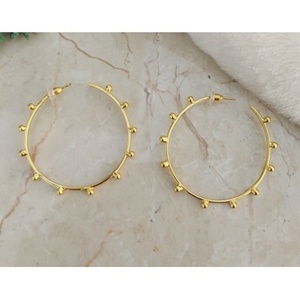 Boucles d'oreilles créoles à pointes en laiton plaqué or faites à la main pour cadeaux de fête ethniques - Product Image 2