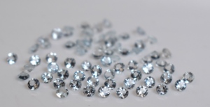 Aguamarina Natural de 2mm redonda facetada-Aguamarina suelta Calidad AAA - Product Image 1