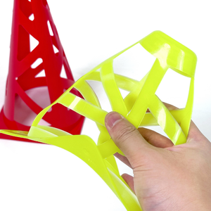 Impression de logo personnalisé de 6 pouces cônes de marqueur d'entraînement de football de football pliables équipement en matériau PE pour l'entraînement - Product Image 5