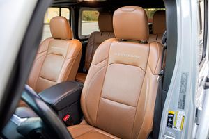 Jeep Wrangler Unlimited Rubicon 4x4 Xtreme Recon 2022 Usado en Excelentes Condiciones, Paquete de Neumáticos de 35 Pulgadas, Motor V6, Diferenciales Bloqueables - Product Image 5