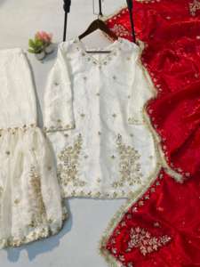 Conjunto Sharara Indio Pakistaní Hermoso y Elegante con Bordado de Lentejuelas y Espejos Reales, Traje Étnico para Fiestas y Bodas - Product Image 2