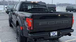 Ford F-150 Raptor R Usado 2025 - Product Image 6