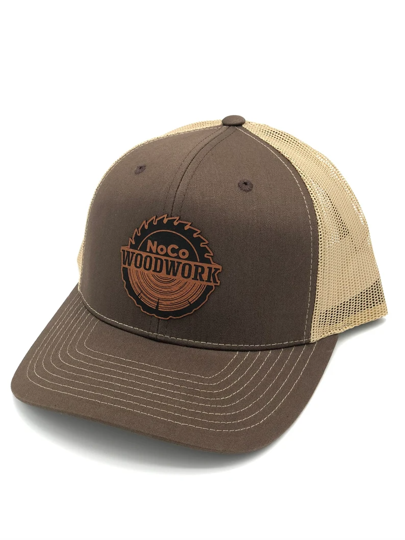 สีน้ำตาล