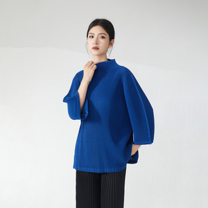 Großhandel Smocked Kleidung Damen Loose T-Shirt Hochwertige Casual Large Size Bluse Miyake Plissee Tops - Product Image 2