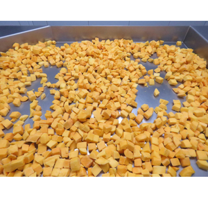 Morceaux de mangue congelés pelés et coupés, doux et doux, emballés pour l'exportation dans des tailles et des options d'emballage personnalisées - Product Image 4