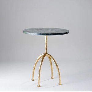Mesa auxiliar de café de metal con diseño estético redondo, mesa de centro de calidad antigua, mesa auxiliar de aluminio de tamaño personalizado, latón. - Product Image 1