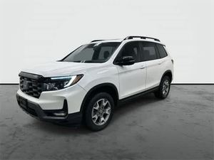 USADO EN BUEN ESTADO Y A UN PRECIO ASEQUIBLE, 2022 H - Passport Trail Sport AWD SUV/Crossover - Product Image 5