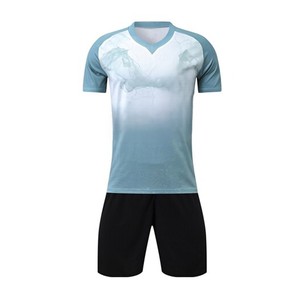 Uniforme de football pour hommes de qualité supérieure dernier style à prix abordable vente à chaud uniforme de maillot de football léger avec fabrication sur mesure - Product Image 1
