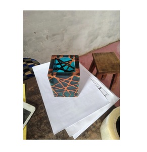 Soporte de resina ecológico hecho a mano de calidad estándar, portalápices pintado a mano, diseño decorativo para escritorio de oficina, calidad Premium - Product Image 2