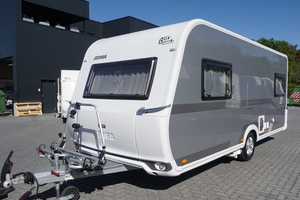 Autocaravana de Lujo 4x4 con Estructura de Acero Inoxidable, Piso de Vinilo/PVC, Estantes/Armario Ajustables, 2 Estufas y 1 Fregadero - Product Image 1