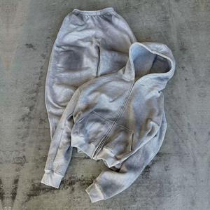 Survêtement de qualité supérieure, effet délavé au soleil, broderie délavée, logo personnalisé, service OEM, tissu de qualité supérieure, molleton de coton 450 GSM - Product Image 2