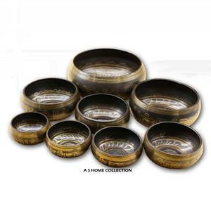 Bol chantant en cuivre plaqué, finition cuivrée, instrument de musique artisanal, bol himalayen pour la méditation - Product Image 1