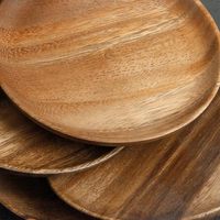 Assiettes à dîner en bois Assiettes en bois rondes de 6 pouces Ensemble de 4 assiettes en bois d'acacia Plateau rond Nettoyage facile Plateau de service pour la nourriture
