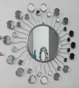 Vente en gros Miroir rond décoratif en métal noir avec bracelet en similicuir à suspendre - Product Image 4