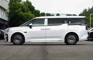 2024 pour Geely Zeekr 009 Véhicule utilitaire sport (VUS) électrique à énergie nouvelle avec transmission intégrale (AWD), recharge rapide DC, autonomie de 0 à 19h, pour adultes chinois, 7 places - Product Image 4