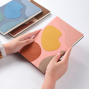 Carnet <span class=keywords><strong>de</strong></span> notes personnalisé en cuir PU A5 pour cadeaux <span class=keywords><strong>de</strong></span> fêtes - Couleur et logo personnalisables - Product Image 2