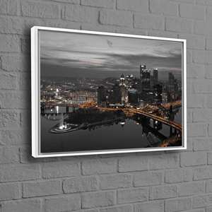 Toile imprimée : affiche murale vue nocturne de Pittsburgh, 1P-blanc encadré - Product Image 1