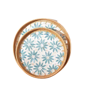 Plateau de service fait à la main en forme de fleur, plateau de service en rotin de haute qualité avec incrustation de nacre pour le stockage des fruits - Product Image 3