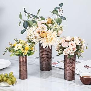 Nouveaux vases à fleurs cylindriques martelés en métal, ton cuivre, pour la décoration de table, maison et hôtels, vase floral fait à la main - Product Image 4