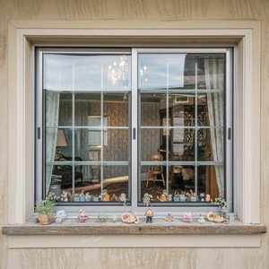 Ventanas corredizas de aluminio horizontales europeas de larga vida útil Pantalla plegable de hardware alemán Control de insectos para interiores/exteriores - Product Image 1