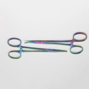 Pinzas Hemostáticas Reutilizables de Acero Inoxidable Alemán, Acabado Plateado Espejo, Certificación ISO 9001, Uso Quirúrgico Hospitalario - Product Image 6