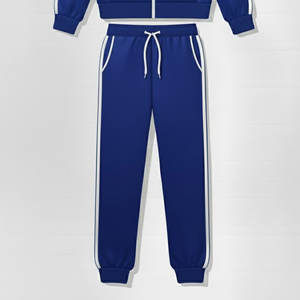 Survêtement personnalisé avec logo, tissu léger et respirant, coupe confortable, idéal pour les activités sportives et le port quotidien - Product Image 5