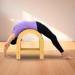 Grand accessoire de yoga en bois robuste Backbender pour l'ouverture profonde de la poitrine et l'entraînement à la flexibilité de la colonne vertébrale - Product Image 6