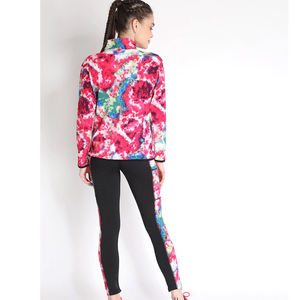 Survêtements en molleton décontracté pour femmes de haute qualité étiquette personnalisée meilleur fabricant Style de sublimation à chaud motif solide taux bon marché - Product Image 3