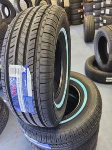 Pneus radiaux de qualité Express Plus 215/60R16 à vendre - Product Image 6