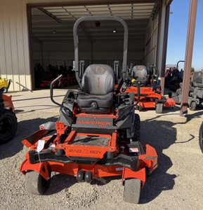 AHORRE TIEMPO EN TODAS LAS TRABAJOS DE JARDINERÍA, CORTEN MÁS RÁPIDO CON LAS OPCIONES DE PLATAFORMAS MAVERICK-HD DE 42"/48"/54"/60 PULGADAS DISPONIBLES - Product Image 2