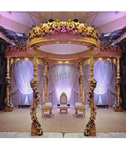 Mandap de mariage hindou au design traditionnel, mandap contemporain pour salle de banquet de mariage, mandap en fibre aspect bois gujarati, Canada - Product Image 1