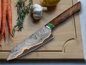 Cuchillo de Chef Hecho a Mano, Hoja de Acero de Damasco con Acabado Cepillado, Mango de Madera de Olivo, Ambidiestro, Apto para Lavavajillas, Diseño Moderno, Alta Calidad - Product Image 5
