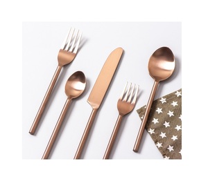 Ensemble de 4 couverts simples en acier inoxydable, design moderne, ensemble de couverts argentés pour la décoration de fête avec logo personnalisé - Product Image 2