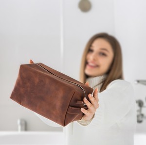 Trousse de Toilette de Voyage en Cuir Véritable de Luxe, Capacité Moyenne, avec Fermeture Éclair, Logo Personnalisé, Organisateur Cosmétique Portable et Tendance, Vente en Gros - Product Image 5