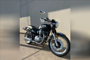 พร้อมขับขี่ทันที! โปรโมชั่นขายรถมอเตอร์ไซค์ Kawasaki W800 Cruiser ปี 2025 - Product Image 5